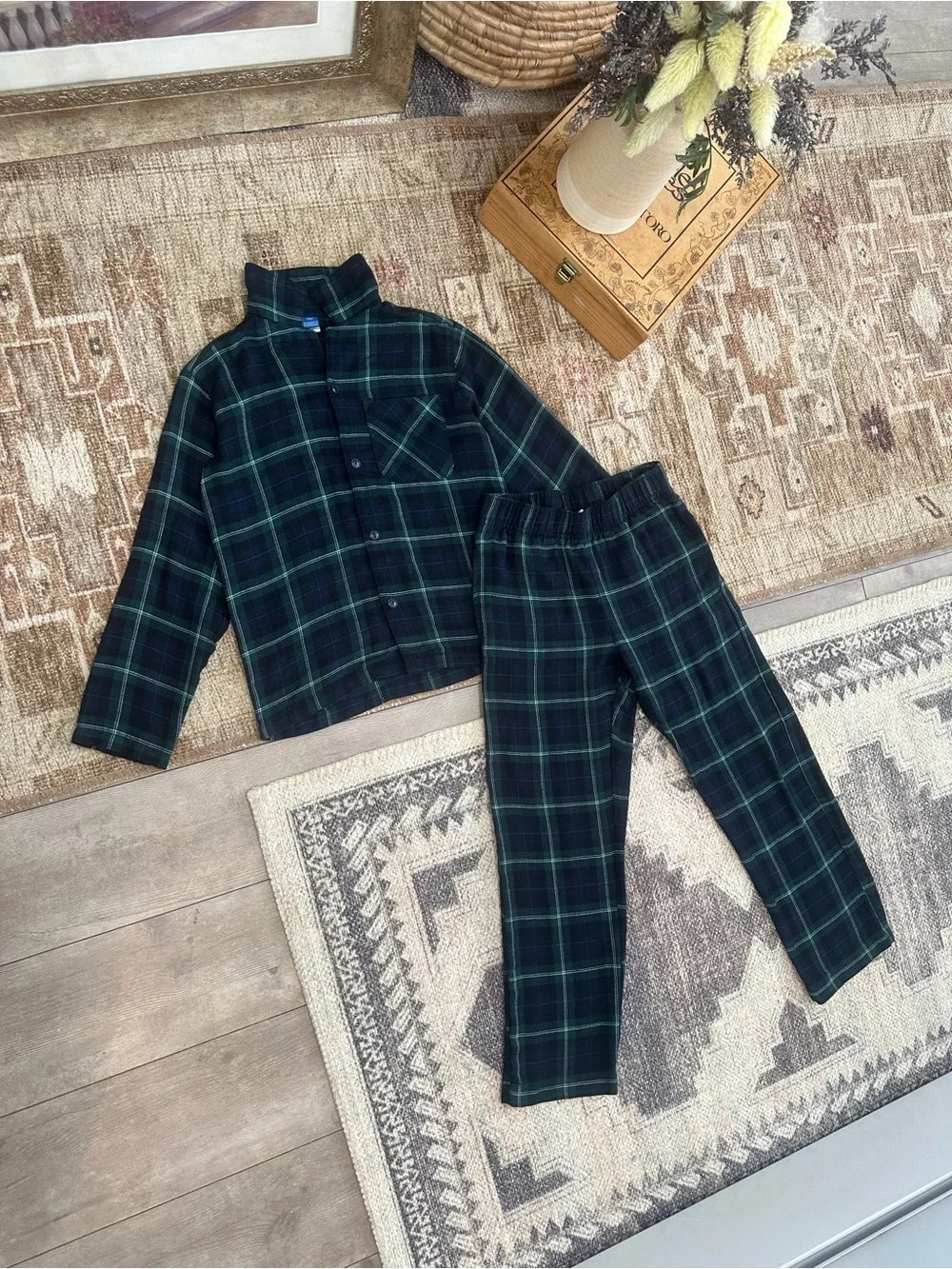 Old Navy Navy Green Plaid Kids Pajama Set Gender-Neutral Button-Front Size Mediu